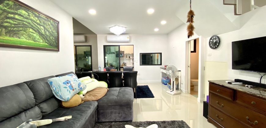 ทาวน์โฮม 3 ชั้น แต่งสวยหรูเป็นล้าน เหมือนบ้านตัวอย่าง แถม!! เฟอร์ทั้งบ้าน