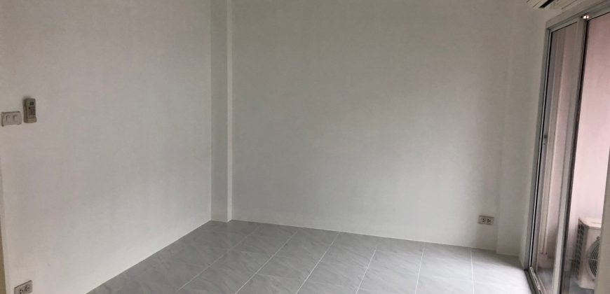 ทาวน์โฮม 3 ชั้น มบ.บัวชนก วิลเลจ ท้ายบ้าน สมุทรปราการ