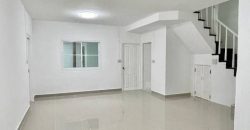 บ้านแฝดรีโนเวท หมู่บ้านพฤกษา 19 ซอย5 นนทบุรี