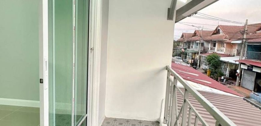 ทาวน์เฮ้าส์รีโนเวท หมู่บ้านพฤกษา3 บางบัวทอง ราคาดี