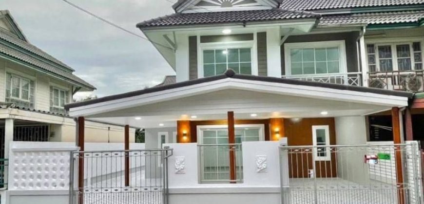 บ้านแฝดรีโนเวท หมู่บ้านพฤกษา 19 ซอย5 นนทบุรี