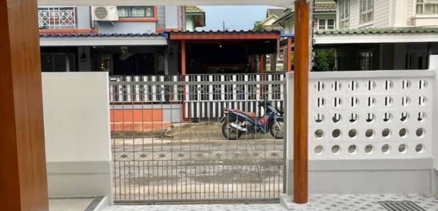 บ้านแฝดรีโนเวท หมู่บ้านพฤกษา 19 ซอย5 นนทบุรี