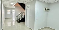 ทาวน์เฮ้าส์ รีโนเวท มบ.บุศรินทร์ บางบัวทอง นนทบุรี