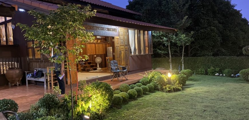 บ้านเดี่ยว ติดริมน้ำนครนายก บ้านไม้ทั้งหลัง สภาพสวย บรรยากาศดีมากกกก