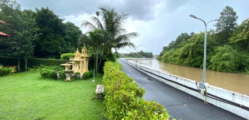 บ้านเดี่ยว ติดริมน้ำนครนายก บ้านไม้ทั้งหลัง สภาพสวย บรรยากาศดีมากกกก