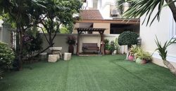 บ้านเดี่ยว หมู่บ้านแกรนด์ รอยัล นิศาชล สาทร ต่อเติมครัวด้านหลัง เฟอร์บางส่วน