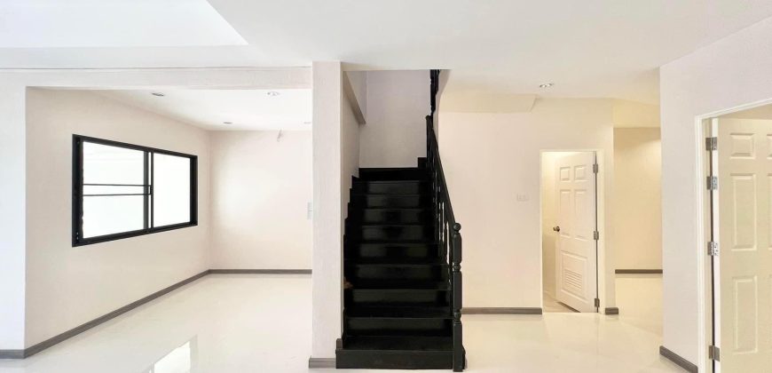 ทาวน์โฮมรีโนเวท มบ.สาทร แกรนด์ วิลล์ สำเพ็ง 2-บางแค