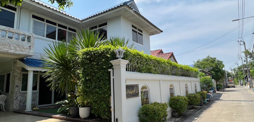 บ้านเดี่ยว ซอยนนทบุรี42 ตกแต่งใหม่ มีสวนร่มรื่น ทำเลดี ย่านสนามบินน้ำ