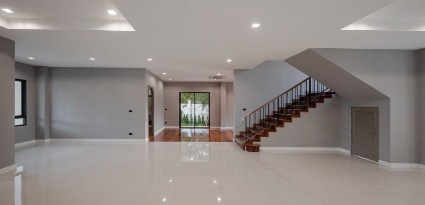 บ้านเดี่ยว กฤษดานคร ปิ่นเกล้า-พุทธมณฑลสาย 2 คฤหาสน์หรูตกแต่งใหม่ติดทะเลสาบ