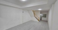 ทาวน์เฮ้าส์ หมู่บ้านบัวทอง4 รีโนเวท ขายถูก ต่อเติมครัวพร้อมหลังคาที่จอดรถ