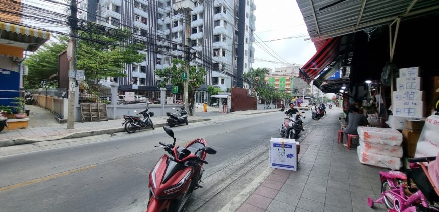 อาคารพาณิชย์ 4 ชั้น เนอวาน่าพาร์ค ลาดพร้าว–รามคำแหง53 ติดถนน (ลาดพร้าว 112)