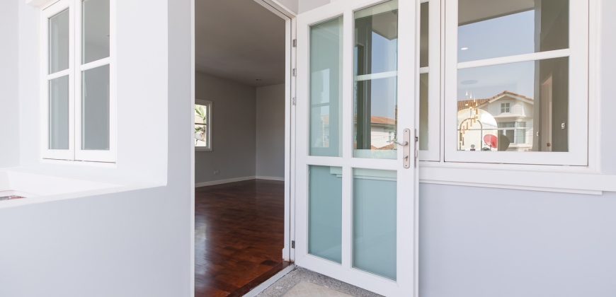 บ้านเดี่ยว มบ.ภัสสร 7 The Elegance รัตนาธิเบศร์ รีโนเวทใหม่ หลังใหญ่ ใกล้รถไฟฟ้า