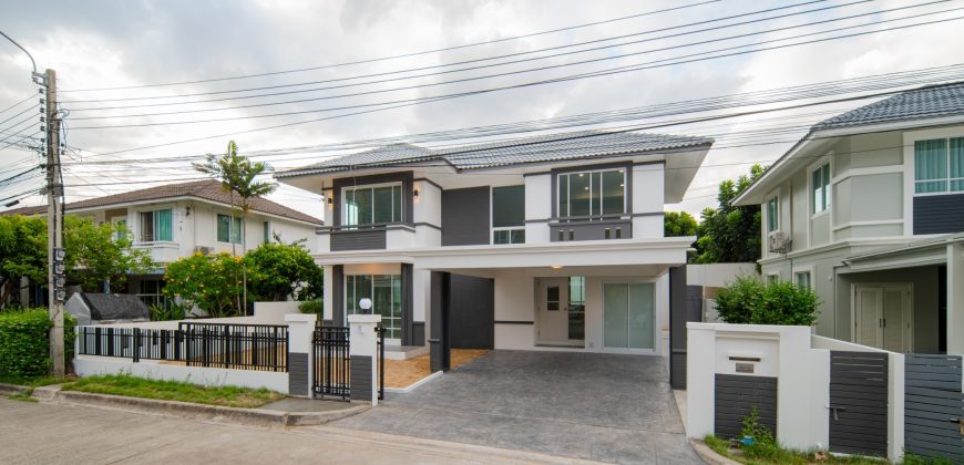 บ้านเดี่ยวมือสองตกแต่งใหม่ โฮมเพลส เดอะพาร์ค บางกรวย-ไทรน้อย