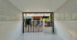 ทาวน์เฮ้าส์ 2 ชั้น หมู่บ้าน พิมลราช2 ซอย13 รีโนเวทใหม่ทั้งหลัง พร้อมเข้าอยู่