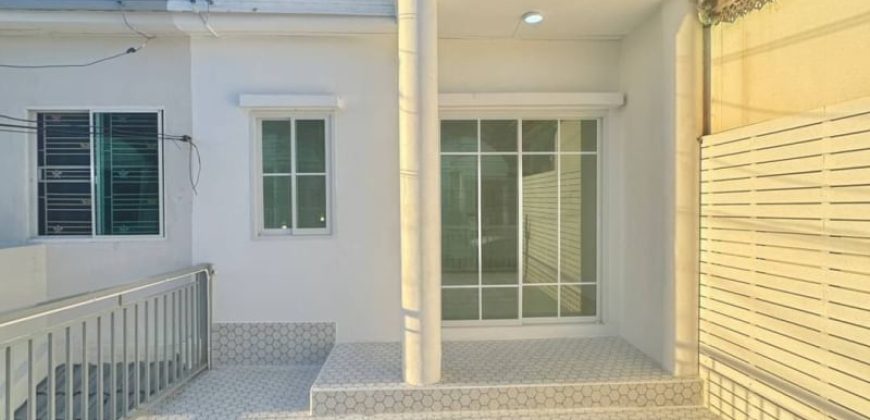 ทาวน์เฮาส์ 2 ชั้น หมู่บ้านบางใหญ่ซิตี้ โครงการติด รถไฟฟ้าสายสีม่วง