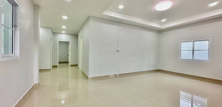 บ้านเดี่ยวชั้นเดียว(หลังมุม) หมู่บ้านพฤกษา3ซอย37 พื้นที่เยอะ หน้าบ้านกว้าง