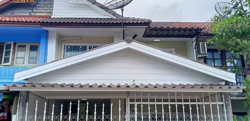 ทาวน์เฮ้าส์ พฤกษา3ซอย155 แถมมุ้งลวดเหล็กดัด ราคาประหยัด