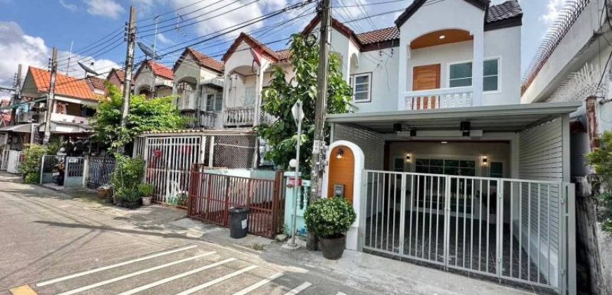 ทาวน์เฮ้าส์ ซอยย่อยไทยานนท์4 นนทบุรี46 ทำเลดีสุด ตรงข้ามกองสลากสนามบินน้ำ