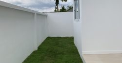 บ้านเดี่ยว 1 ชั้น สไตล์ minimal อยู่ในแหล่งชุมชน ทำเลทอง ของแถมเพียบ