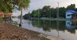 ที่ดินถมแล้ว สวย ติดคลองอ้อมนนท์ น้ำไฟพร้อม บรรยากาศร่มรื่น เงียบสงบ