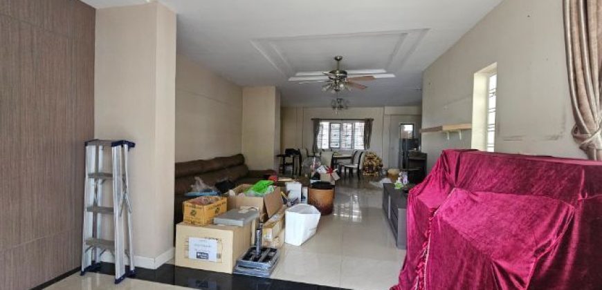 บ้านเดี่ยวหลังมุม หมู่บ้านภัทรา อ่อนนุช-วงแหวน 73.9 ตร.วา พื้นที่จอดรถกว้าง 6.5 ล้าน
