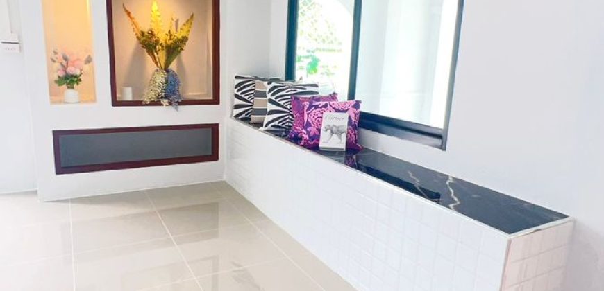บ้านแฝดห้องริม 36 ตรว. พื้นที่ใช้สอยจัดเต็มเหมือนบ้านเดี่ยว หมู่บ้านศิริวรรณ1 นนทบุรี เพียง 3.49ล้าน