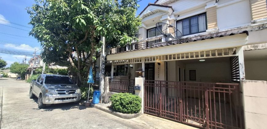 บ้านมือสอง! หมู่บ้านทิพย์พิมานบ้านริมคลอง เพียง 2.09 ล้าน! 4 ห้องนอน 2 ห้องน้ำ ใกล้เซ็นทรัลเวสเกต