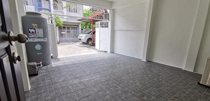 ทาวน์เฮาส์สวย หมู่บ้านเกษรา พัฒนาการ 29 ปรับปรุงใหม่ทั้งหลัง เพียง 3.89 ล้าน
