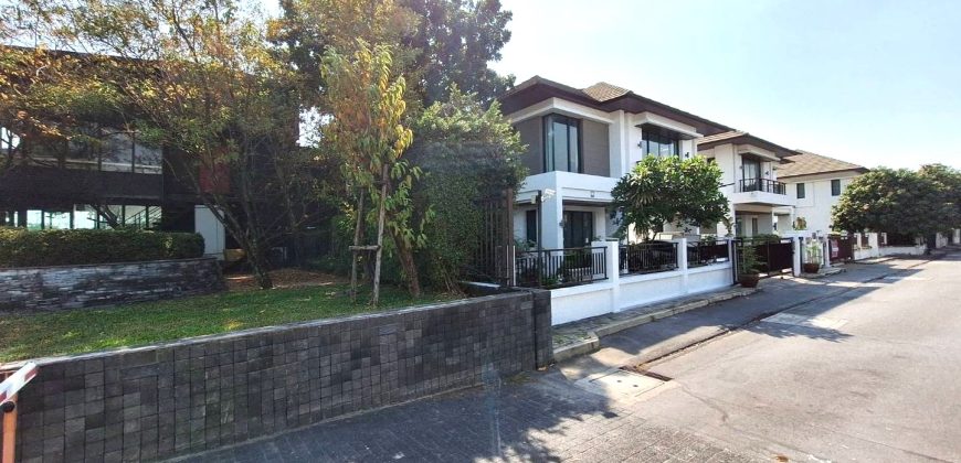 บ้านเดี่ยว หมู่บ้านเลควิว พาร์ค บางนา บ้านต้นโครงการติดประตูทางออกและสวนสาธารณะ เพียง 7.5 ล้าน