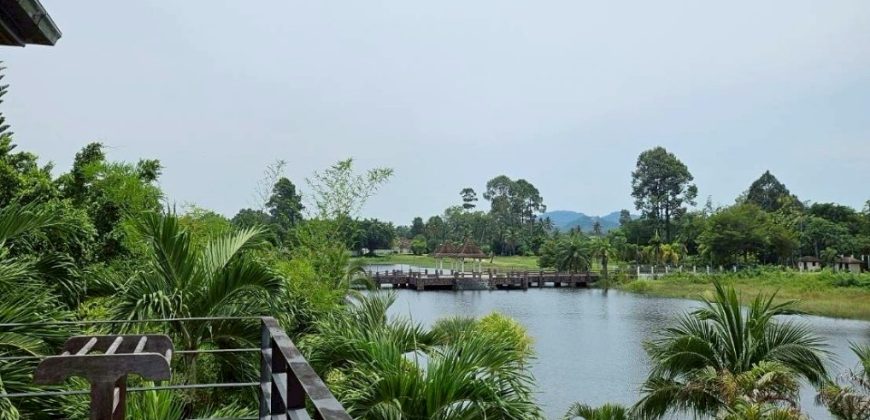 บ้านพักตากอากาศหรู Phoenix Lakeside Pool Villa ติดสนามกอล์ฟห้วยใหญ่ ชลบุรี
