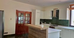 บ้านพักตากอากาศหรู Phoenix Lakeside Pool Villa ติดสนามกอล์ฟห้วยใหญ่ ชลบุรี