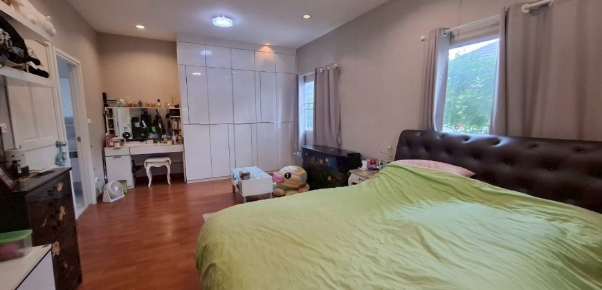 บ้านเดี่ยวหลังใหญ่ หมู่บ้านแลนซีโอ คริป ปิ่นเกล้า – พระราม 5 ต่อเติมเต็ม พร้อมอยู่ ราคาดี