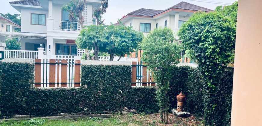 บ้านเดี่ยว 2 ชั้น พื้นที่ 51 ตรว. หมู่บ้านอิสรา5 บางบัวทอง ราคาพิเศษเพียง 3.19 ล้าน