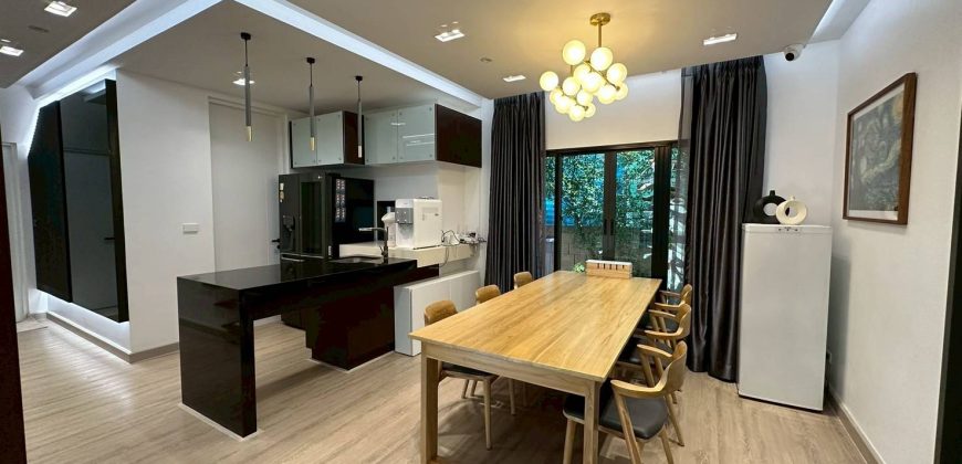 บ้านเดี่ยว เศรษฐสิริ ศรีนครินทร์-พระราม 9 แปลงมุมติดสวน 77 ตร.วา พร้อมอยู่ 16.9 ล้าน