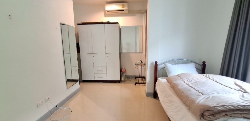 บ้านแฝด หมู่บ้านหมู่บ้านหงส์ประยูร3 บางบัวทอง แถมเฟอร์ฯ ทำเลดี พร้อมอยู่