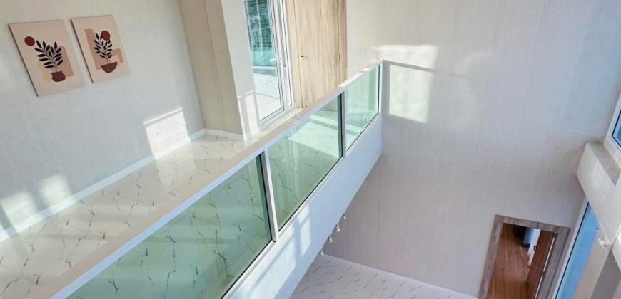 บ้านเดี่ยว Pool Villa พัทยา สุดหรู สไตล์โมเดิร์น บ้านใหม่ 1 ปี  ใกล้แหล่งท่องเที่ยว