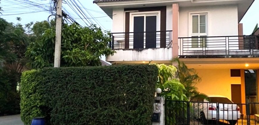 บ้านแฝดหลังมุมหน้าสวน ทิพย์พิมาน กรีนวิลล์ บางใหญ่ ขนาด 39.2 ตรว. ราคาเพียง 3.59 ล้าน พร้อมอยู่!