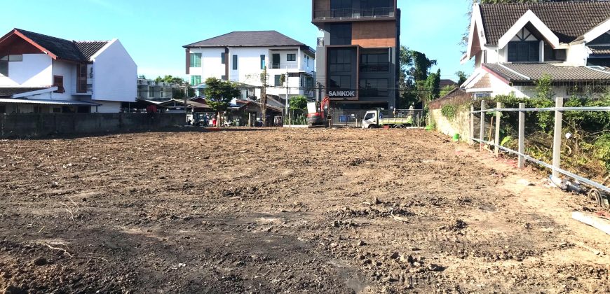ที่ดินทำเลทอง งามวงศ์วาน 47 แยก 28 หน้ากว้าง 32m. ติดถนนสองด้าน 1 ไร่เต็ม รูปสี่เหลี่ยมสวย เหมาะลงทุน ราคาสุดคุ้ม