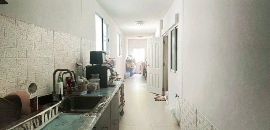 *บ้านเดี่ยวหลังมุม สภาพใหม่ หน้าบ้านทิศใต้ แลนซีโอคริป รัตนาธิเบศร์-สถานีท่าอิฐ