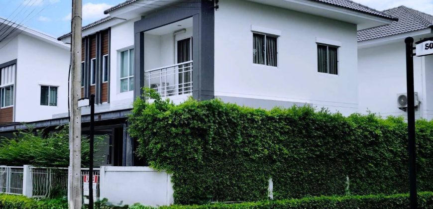 *บ้านเดี่ยวหลังมุม สภาพใหม่ หน้าบ้านทิศใต้ แลนซีโอคริป รัตนาธิเบศร์-สถานีท่าอิฐ
