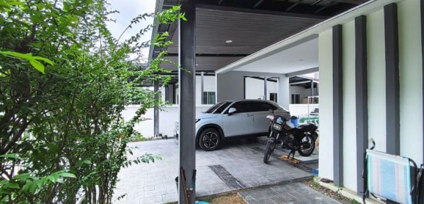 *บ้านเดี่ยวหลังมุม สภาพใหม่ หน้าบ้านทิศใต้ แลนซีโอคริป รัตนาธิเบศร์-สถานีท่าอิฐ
