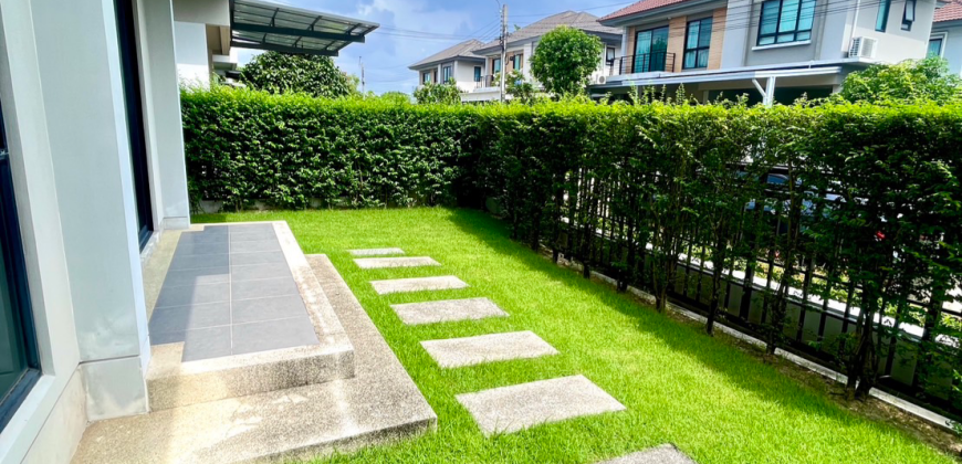 +บ้านเดี่ยวหลังใหญ่ ไลฟ์ บางกอก บูเลอวาร์ด ราชพฤกษ์-ปิ่นเกล้า ทำเลดี เข้าออกได้ 5 เส้นทาง