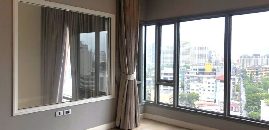 คอนโด Duplex เดอะ เครสท์ สุขุมวิท 34 ใหม่เอี่ยม! 2ห้องนอน ที่จอดส่วนตัว พร้อมอยู่ทันที!