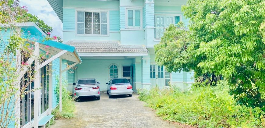 *บ้านเดี่ยวแถมบ้านน็อคดาวน์ ติดวัดปรางค์หลวง ที่ดิน 184 ตรว. เพียง 6.9 ล้าน บรรยากาศดี พื้นที่เยอะ