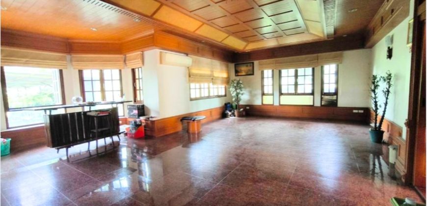 บ้านเดี่ยวหลังใหญ่พื้นที่ 2 ไร่ ภายในบ้าน Built-in ไม้มะค่าทั้งหลัง บางไผ่ซอย7 นนทบุรี