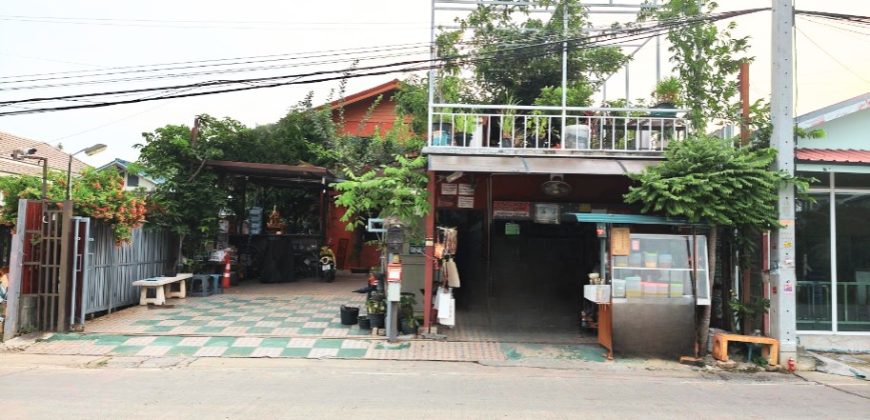 +บ้านเดี่ยว 2 หลัง พร้อมร้านค้า ที่ดิน 100 ตรว. ซอยท่าอิฐ ใกล้ราชพฤกษ์ เพียง 6.5 ล้าน