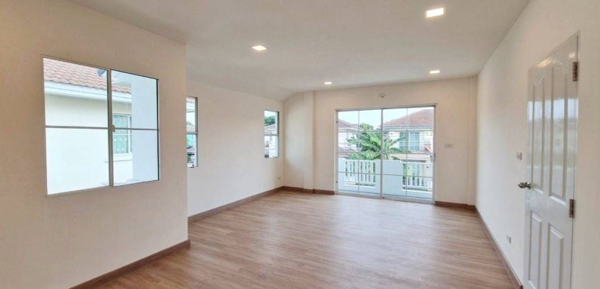 บ้านเดี่ยวรีโนเวทใหม่ มัณฑนา-ราชพฤกษ์ โครงการติดถนนราชพฤกษ์ เดินทางสะดวก ราคาพิเศษสุด
