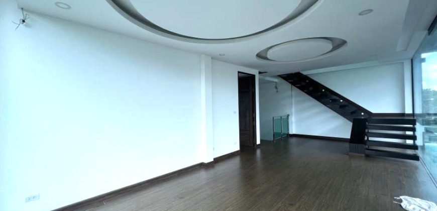บ้านเดี่ยว 3 ชั้น สไตล์โมเดิร์น พร้อมสระว่ายน้ำส่วนตัว ลาดพร้าว-วังหิน ลดพิเศษจาก 15 ล้าน เหลือ 12.9 ล้านบาท!