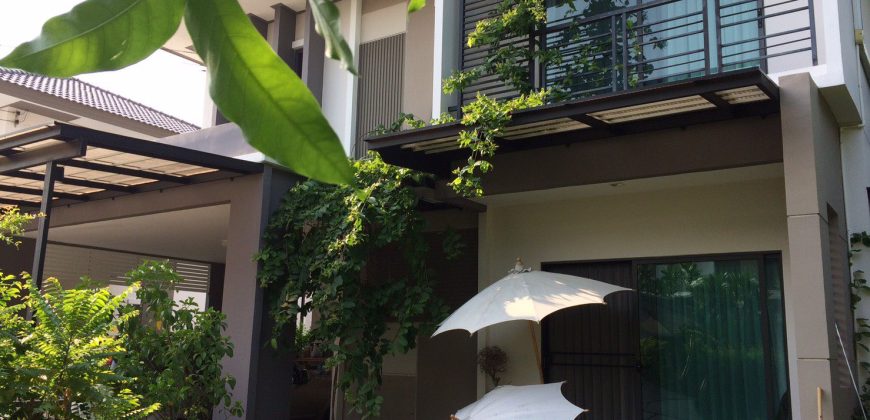 บ้านเดี่ยวหลังมุม หมู่บ้านฮาบิเทีย วัชรพล ใกล้รถไฟฟ้าสายสีชมพู 5.9 ล้าน